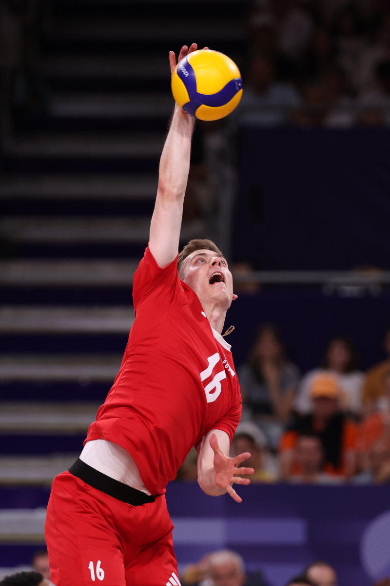 法国队绝杀波兰队，林高远带队取胜