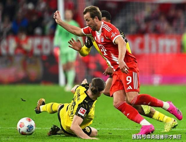 拜仁横扫国际米兰，莱万刷新纪录
