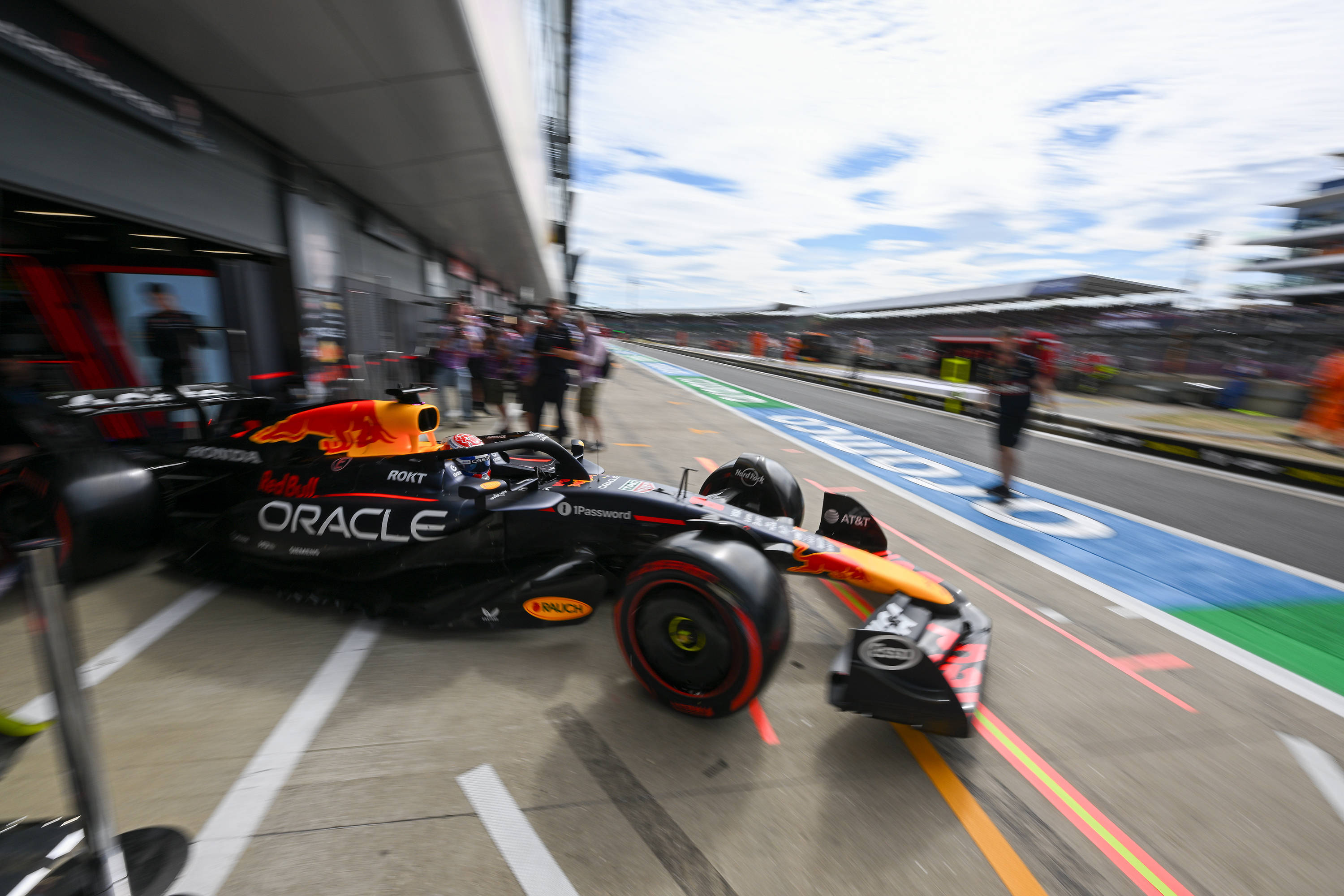 法拉利翻盘哈斯车队，诺里斯关键制胜