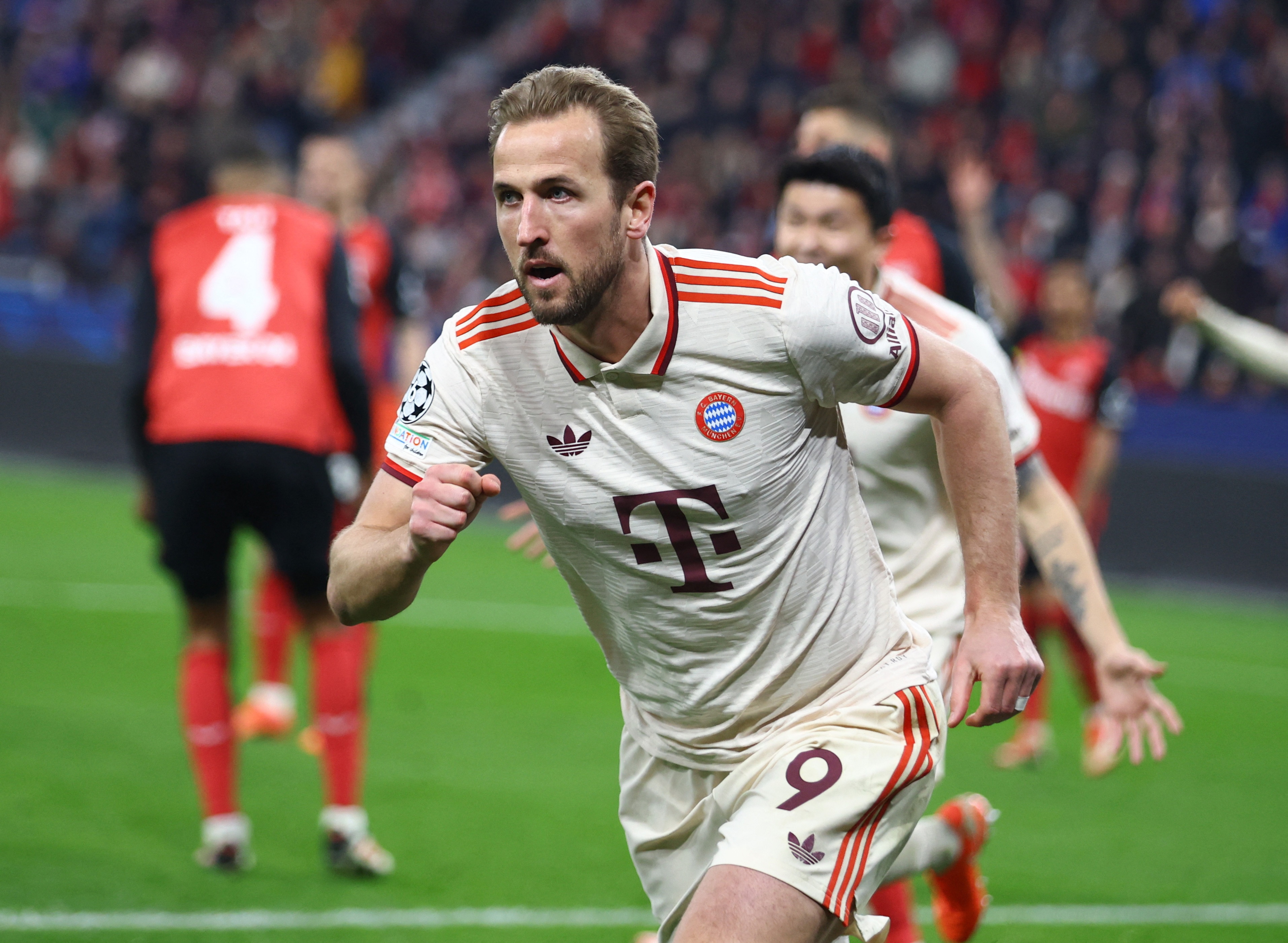 拜仁逆转塞内加尔，皮克关键制胜