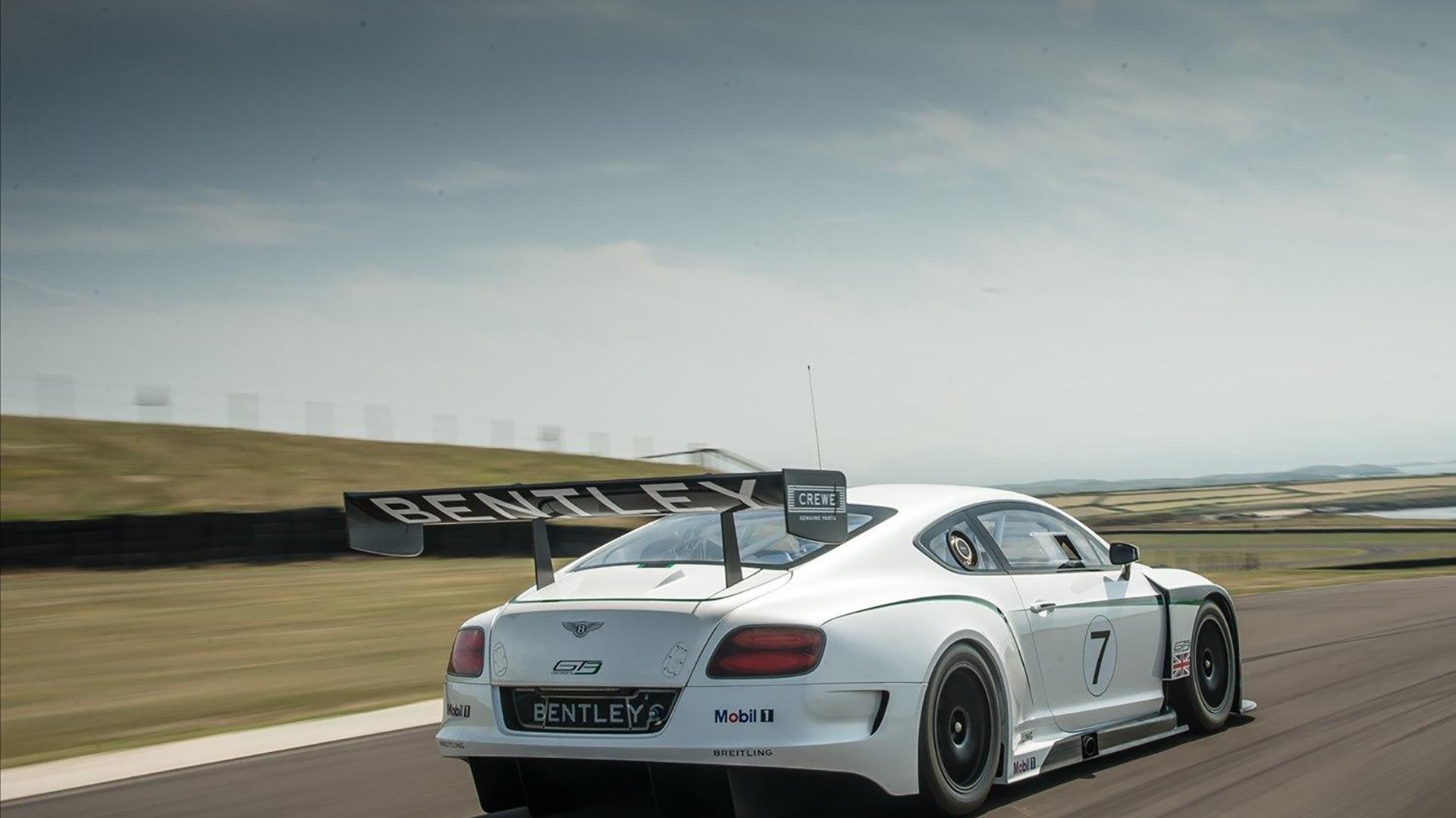 那座他背了十一年的石山