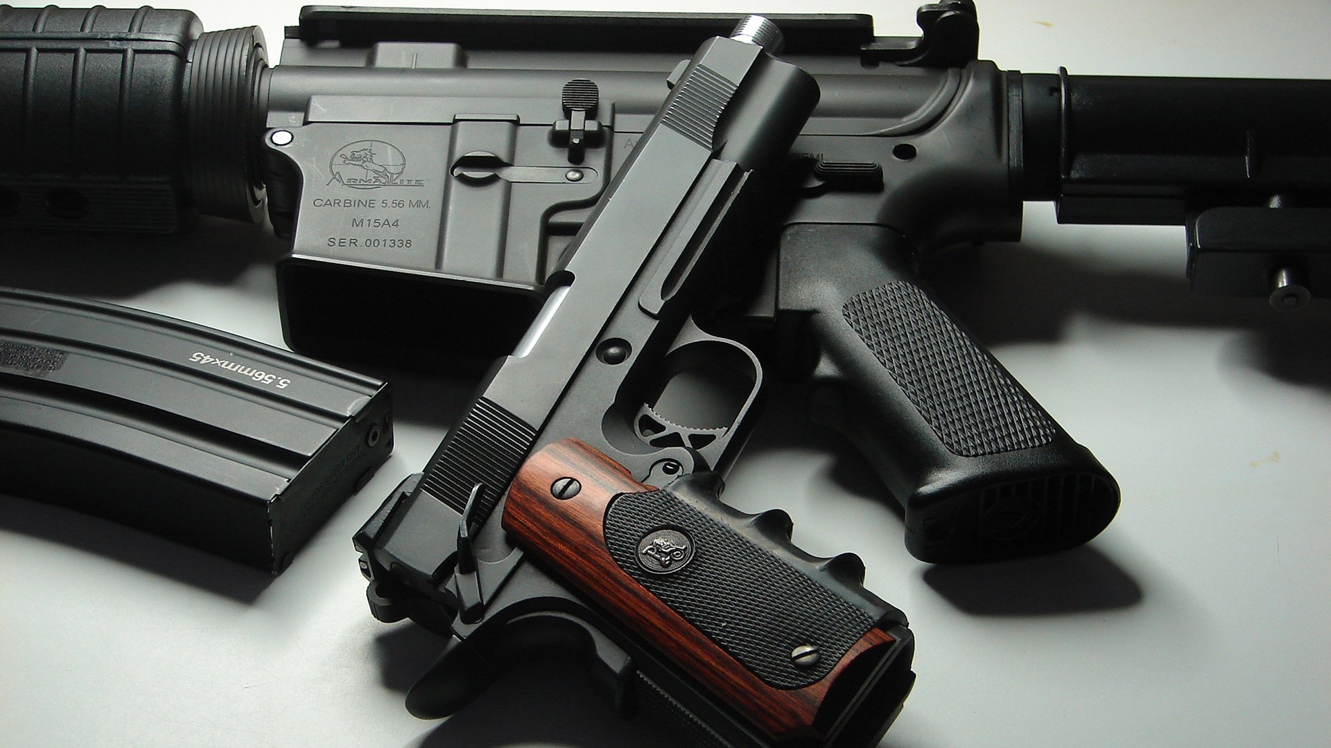 虚拟防线与血肉长城，当穆勒算法在巴林之夜刺穿F1的终极边界