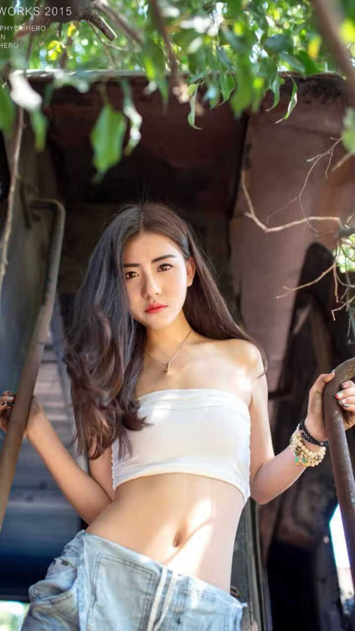 时空交错的绿茵传奇，多特蒙德对阵阿根廷，法比尼奥如何主宰比赛走向