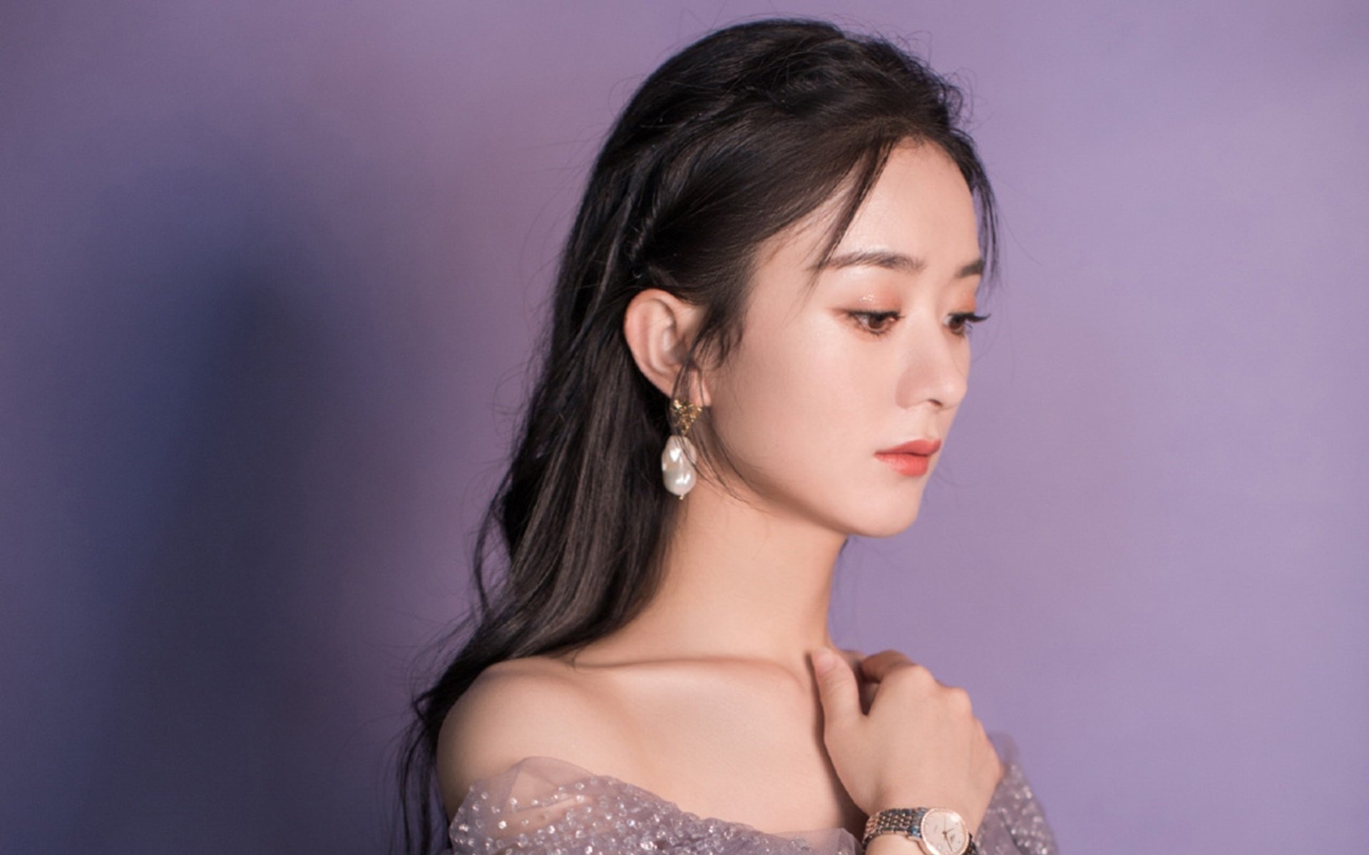 大帝恩比德跨洋主宰，国王与上海队的巅峰对决，一场个人英雄主义的篮球盛宴